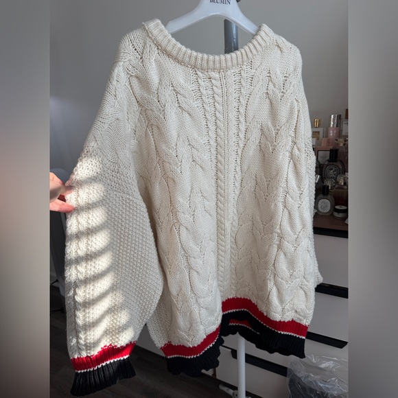 Cozy Knit Sweater with Red and Black Accents - Picture 2 of 7